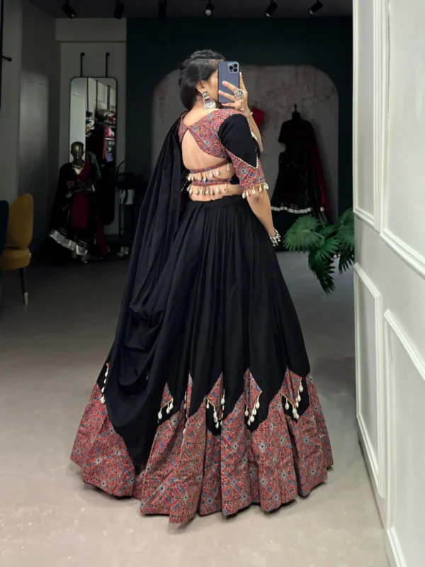 Navratri Lehenga