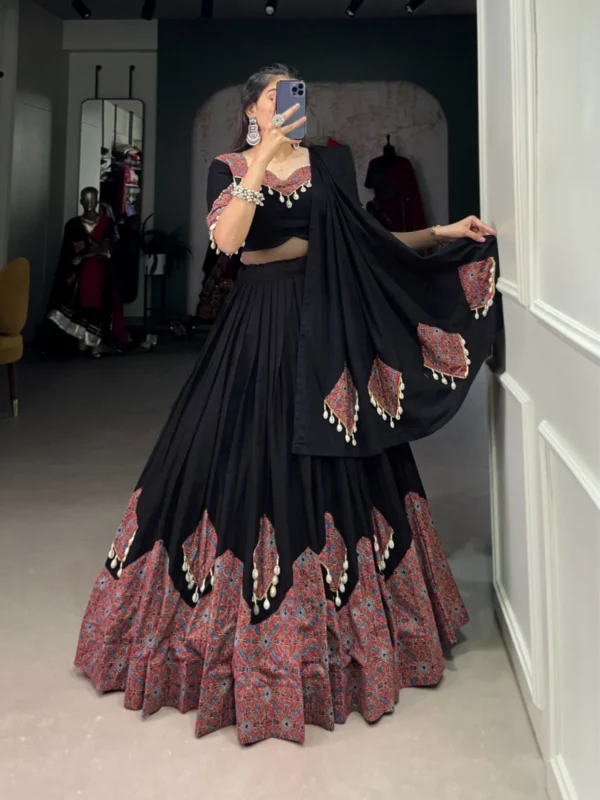 Navratri Lehenga