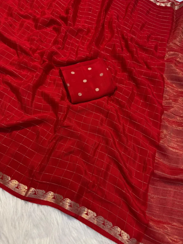 Red color saree