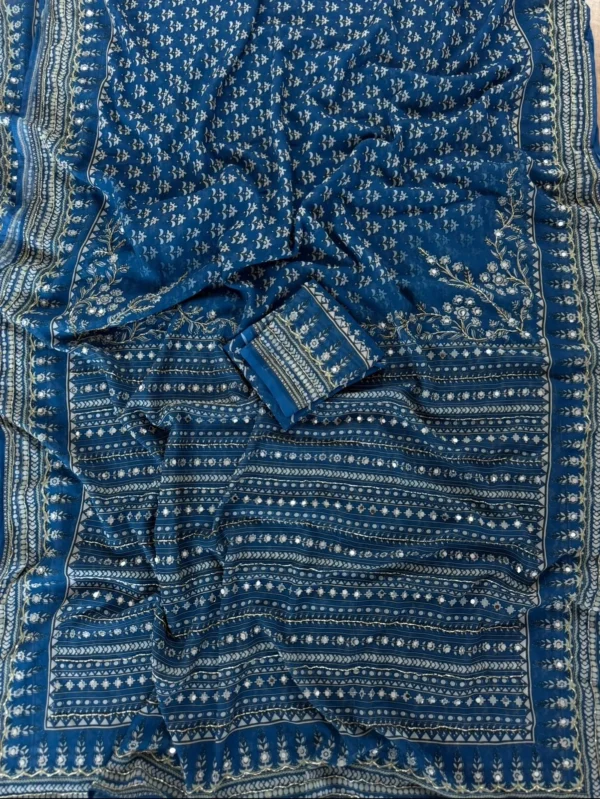 Indigo | Kareena kapoor viral saree