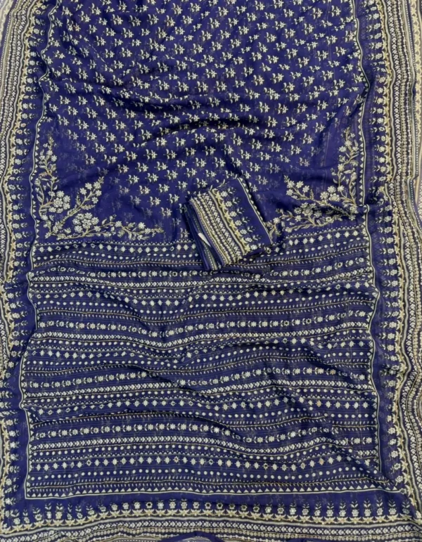 Blue | Kareena kapoor viral saree
