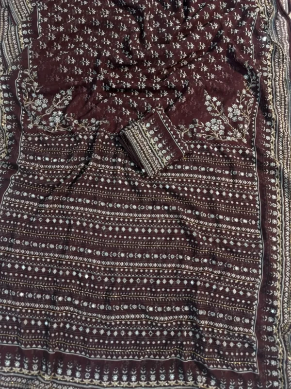 Brown | Kareena kapoor viral saree